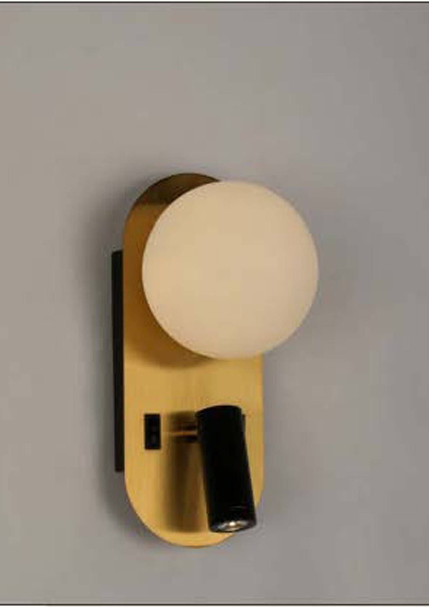 Beyond Lights - Brass Globe Lamp- GL